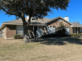 903 Vanessa Dr in Hewitt, TX - Building Photo