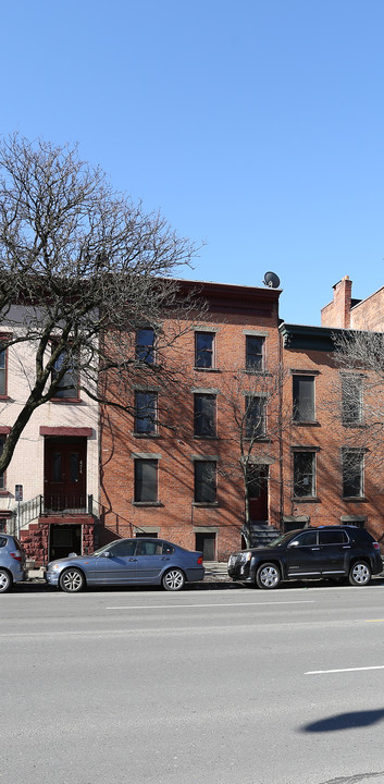 476 Madison Ave in Albany, NY - Foto de edificio