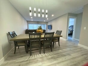 13988 Vía Flora, D in Delray Beach, FL - Building Photo - Building Photo