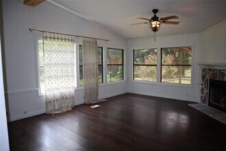 153 Woodway Dr in Magnolia, TX - Building Photo - Building Photo