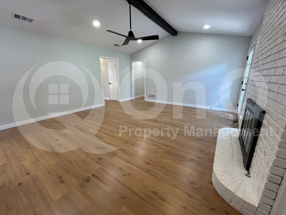 608 High Meadow Dr in Allen, TX - Foto de edificio