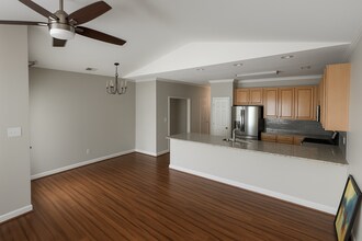 50307 Governors Dr in Chapel Hill, NC - Building Photo - Building Photo