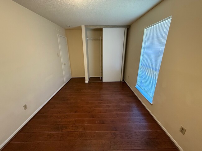 3922 Issacks Way in Sugar Land, TX - Building Photo - Building Photo