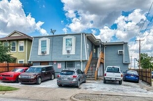 1037 E Tucker St in Fort Worth, TX - Building Photo