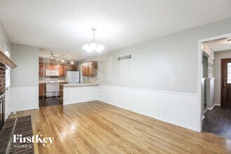 11806 E 62nd Terrace in Kansas City, MO - Foto de edificio - Building Photo