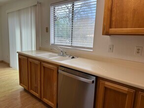 314 Harvest Ln in Santa Rosa, CA - Building Photo - Building Photo