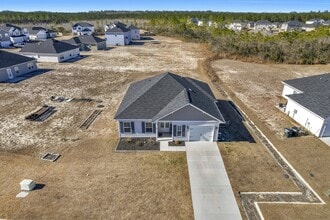 107 Nobles Dr NE in Ludowici, GA - Building Photo - Building Photo