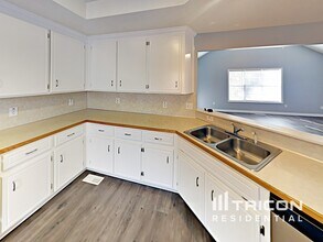 1720 Ben King Rd in Kennesaw, GA - Building Photo - Building Photo