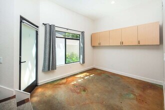 789 E Santa Clara St in Ventura, CA - Building Photo - Building Photo