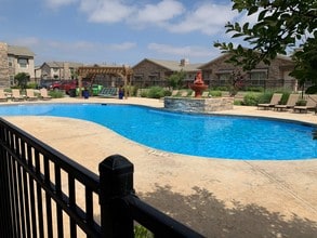 Escondido Apartments in Lubbock, TX - Building Photo - Building Photo