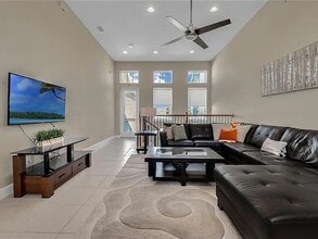 13738 Walcott Avenue in Orlando, FL - Foto de edificio - Building Photo