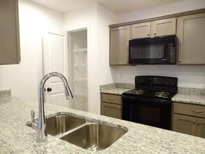 4 Maize Cir in Elizabethtown, PA - Building Photo - Building Photo