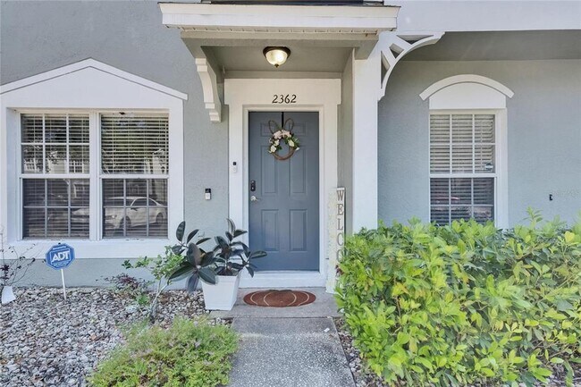 2362 Lake Woodberry Cir in Brandon, FL - Building Photo - Building Photo