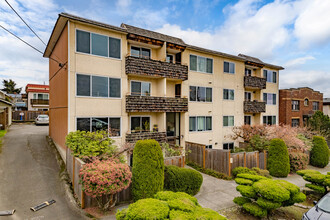 The West View in Seattle, WA - Building Photo - Primary Photo