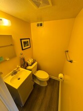 9417 Greenhill Ct in Richmond, VA - Foto de edificio - Building Photo