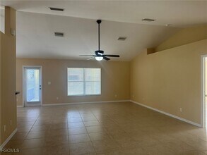 2125 NE 9th Ave in Cape Coral, FL - Building Photo - Building Photo