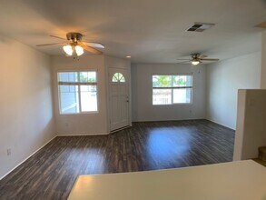 91-2002 Kaioli St in Ewa Beach, HI - Building Photo - Building Photo