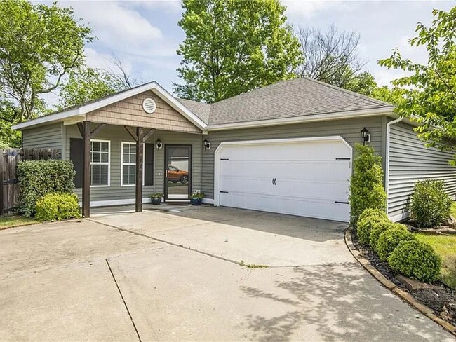 property at 4428 W Bungalow St