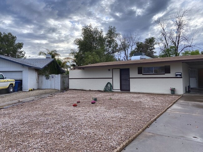 property at 4126 S La Corta Dr