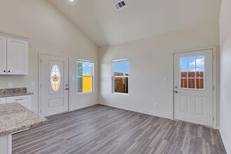 1020 N Eva Ave in Monahans, TX - Building Photo - Building Photo