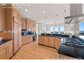 3921 NW Devoto Ln in Portland, OR - Building Photo - Building Photo