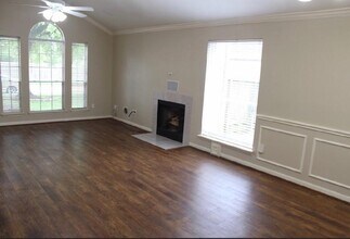 6411 Hunterstone Ct in Houston, TX - Building Photo - Building Photo