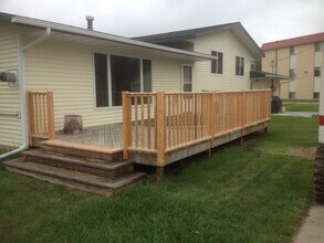 1320 27th Ave S in Moorhead, MN - Building Photo - Building Photo