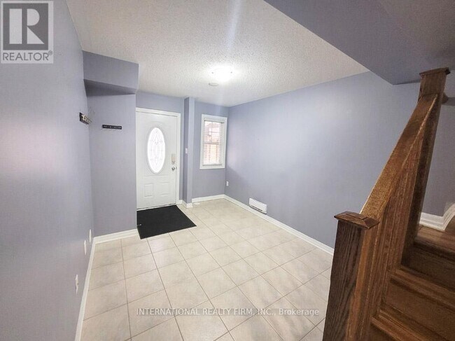222 Mortimer Cres in Milton, ON - Building Photo - Building Photo