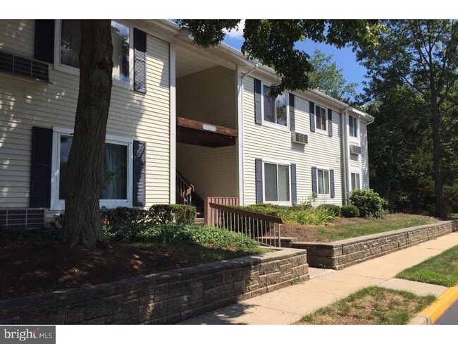 property at 3 Norwich Pl