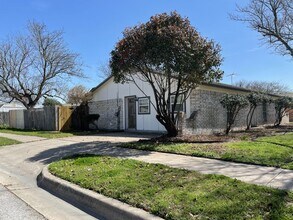 5520 Finian Ln in North Richland Hills, TX - Building Photo - Building Photo