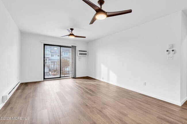 1492 Ocean Ave in Sea Bright, NJ - Building Photo - Building Photo