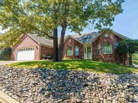 136 Forest View Cir in Hot Springs, AR - Building Photo