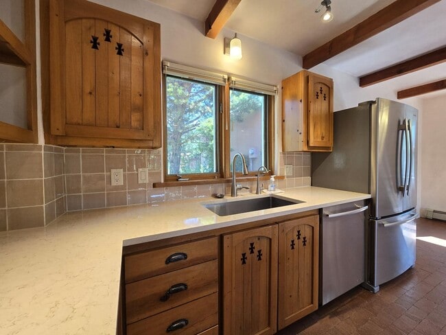 133 Valley Dr in Santa Fe, NM - Building Photo - Building Photo