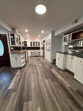 253 Feller Dr in Central Islip, NY - Building Photo - Building Photo