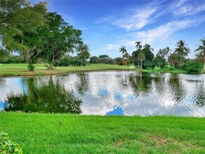198 SW 96th Ave in Plantation, FL - Building Photo - Building Photo