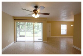 12030 FL A1AAlt, Unit A-5 in Palm Beach Gardens, FL - Building Photo - Building Photo