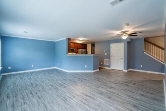 11247 Wortham Crest Cir in Manassas, VA - Foto de edificio - Building Photo