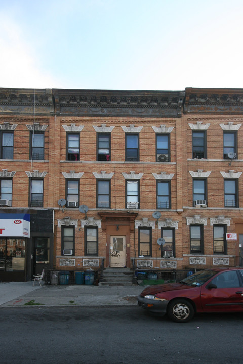 663-665 Central Ave in Brooklyn, NY - Building Photo