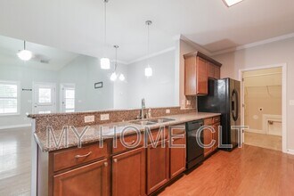 8513 Loxton Cir in Charlotte, NC - Building Photo - Building Photo