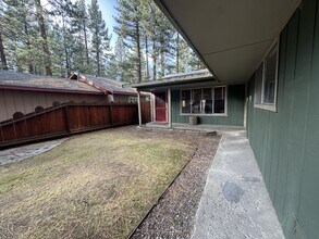 865 Stanford Ave in South Lake Tahoe, CA - Building Photo - Building Photo