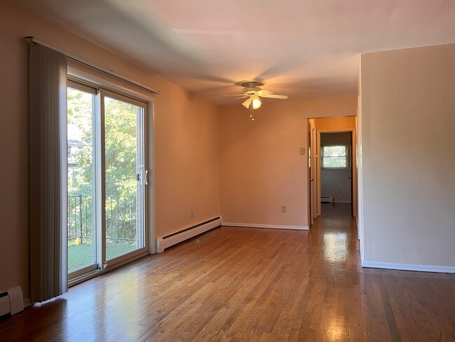 8 Kenny Ct, Unit 12 in Milford, OH - Building Photo - Building Photo