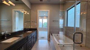 5713 Larkin St in Houston, TX - Building Photo - Building Photo