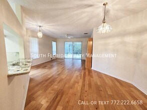 6849 SE Warwick Ln in Stuart, FL - Building Photo - Building Photo