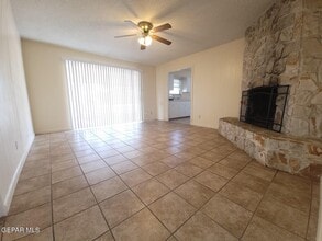 240 Ferrari Ct in El Paso, TX - Building Photo - Building Photo