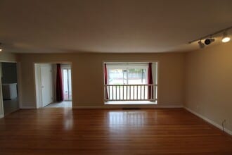2195 Smith Ln in Concord, CA - Building Photo - Building Photo