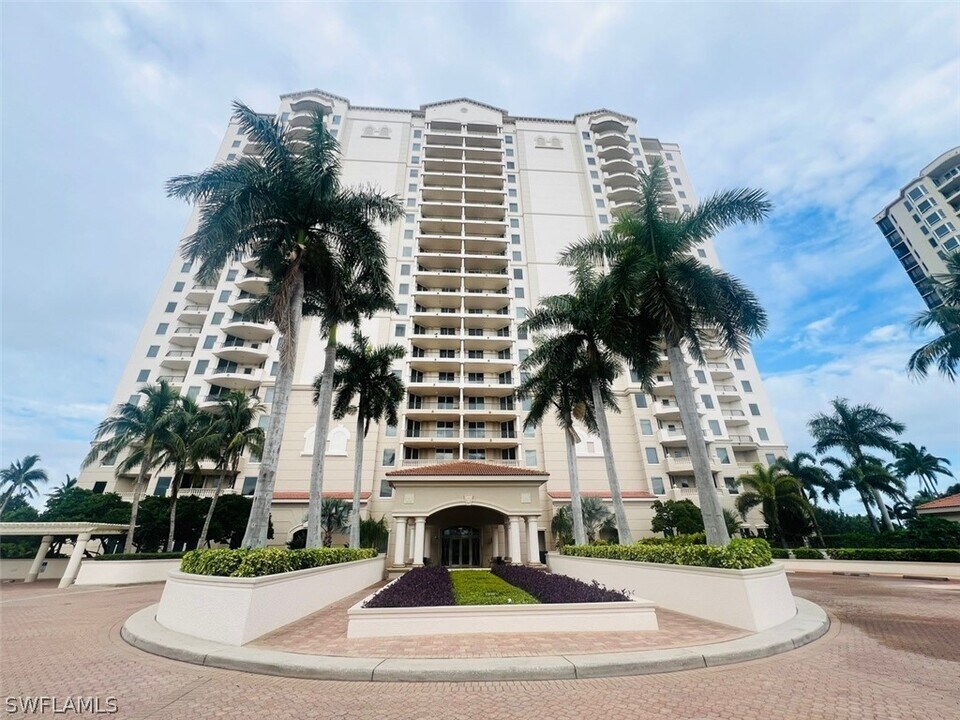 23850 Via Italia Cir in Bonita Springs, FL - Building Photo