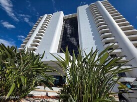 2555 S Atlantic Ave in Daytona Beach, FL - Building Photo