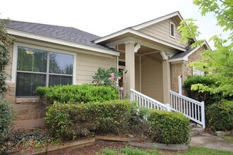 1600 Kingston Lacy Blvd in Pflugerville, TX - Building Photo - Building Photo