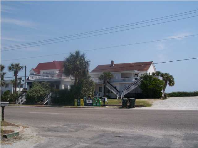 1208 Palmetto Blvd in Edisto Island, SC - Foto de edificio - Building Photo