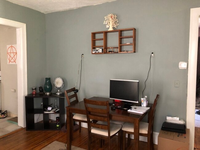 26 Alexander St, Unit 1 in Rochester, NY - Building Photo - Building Photo